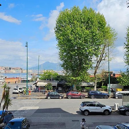 Napoli Lungomare Caracciolo Mon Amour Exteriér fotografie