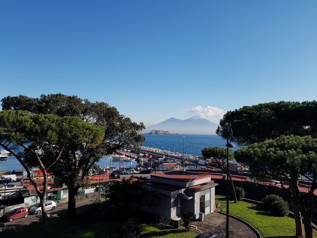 Napoli Lungomare Caracciolo Mon Amour Exteriér fotografie