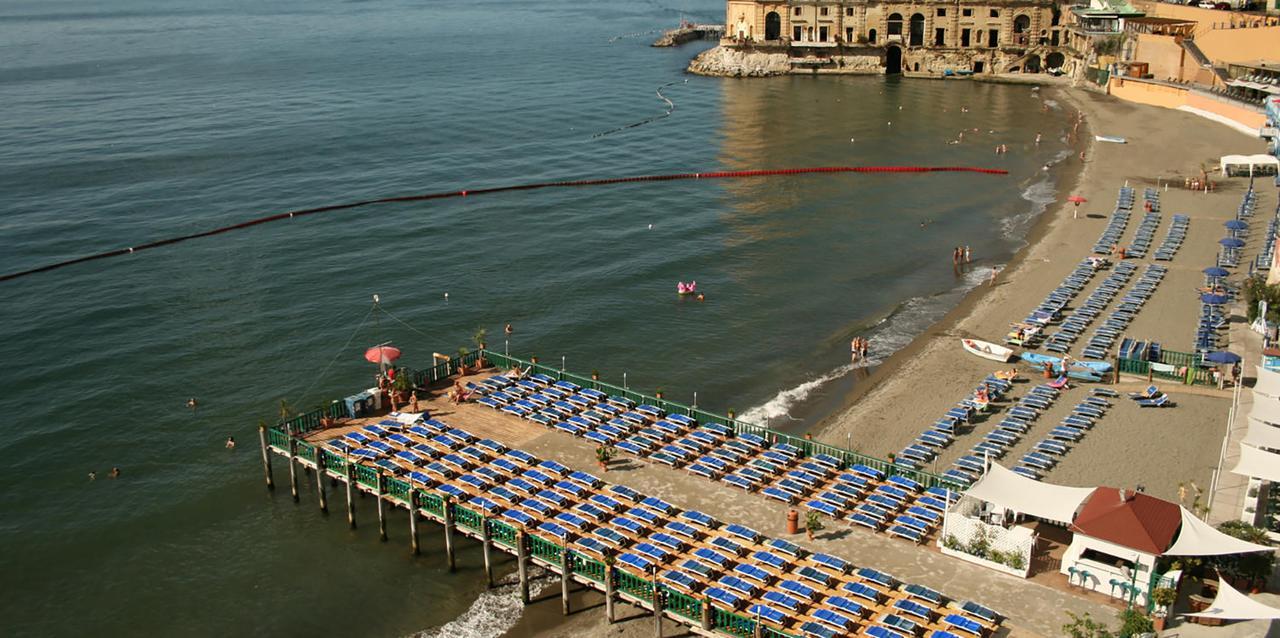 Napoli Lungomare Caracciolo Mon Amour Exteriér fotografie