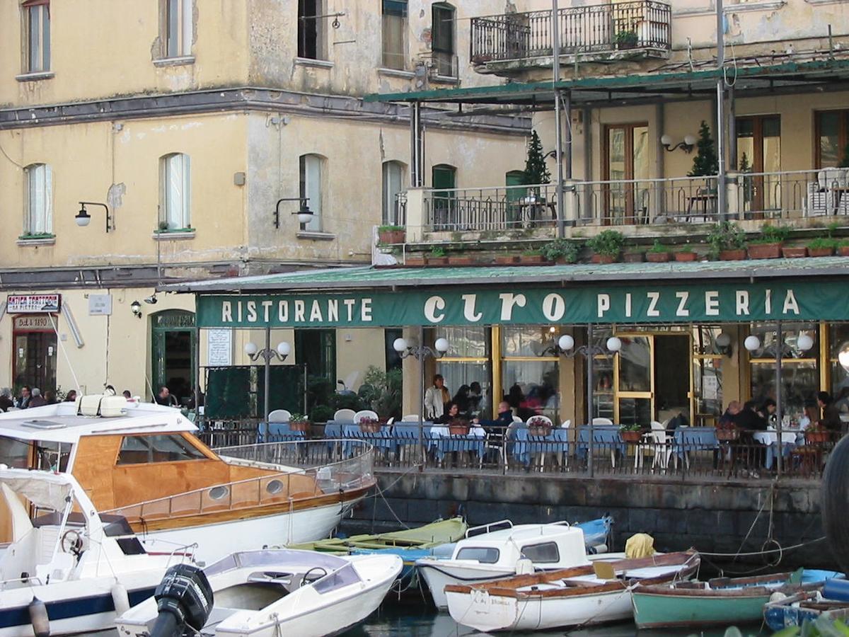 Napoli Lungomare Caracciolo Mon Amour Exteriér fotografie